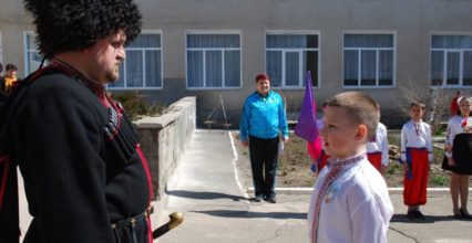 Виховні заходи в загальноосвітній школі та аграрному технікумі села Курісове (відео)